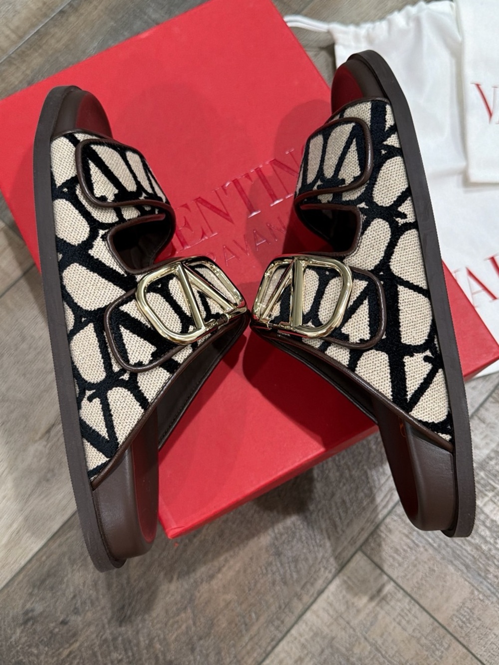 Valentino Garavani brown and beige double strap V logo sandal slides - Picture 8 of 9